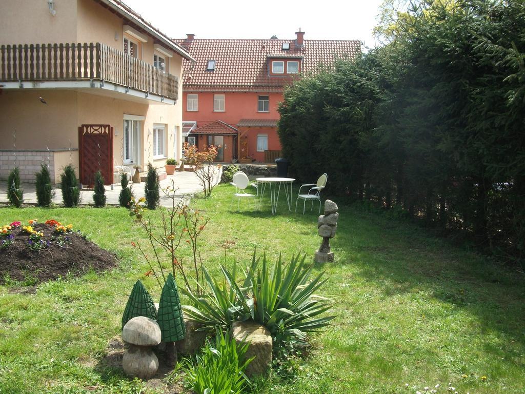 Apartments Zum Henker Quedlinburg Exteriör bild